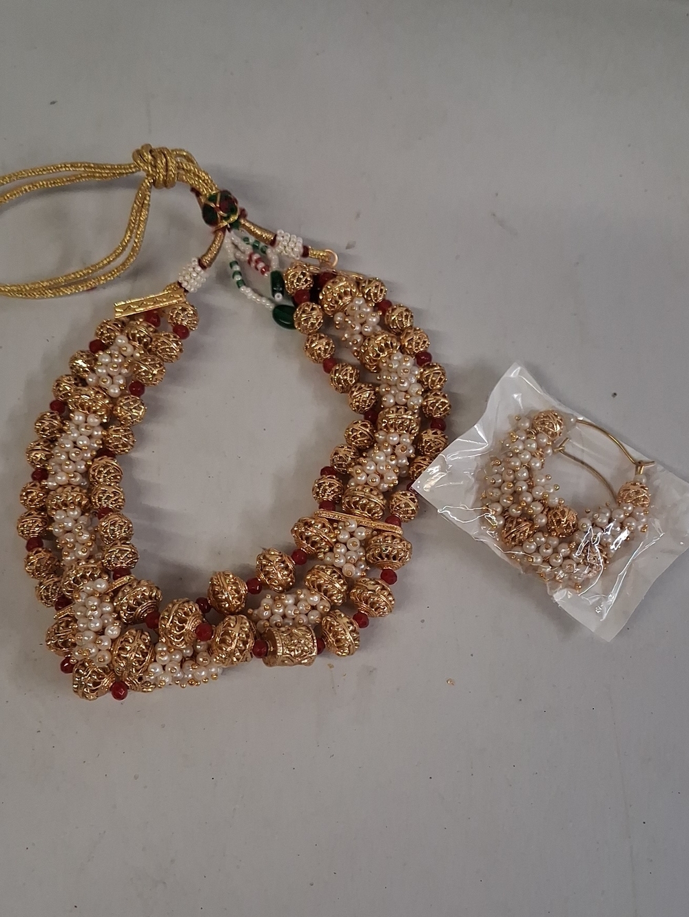 NWT Traditional Indian Choker Pearl & Red Beads & Matching Earrings